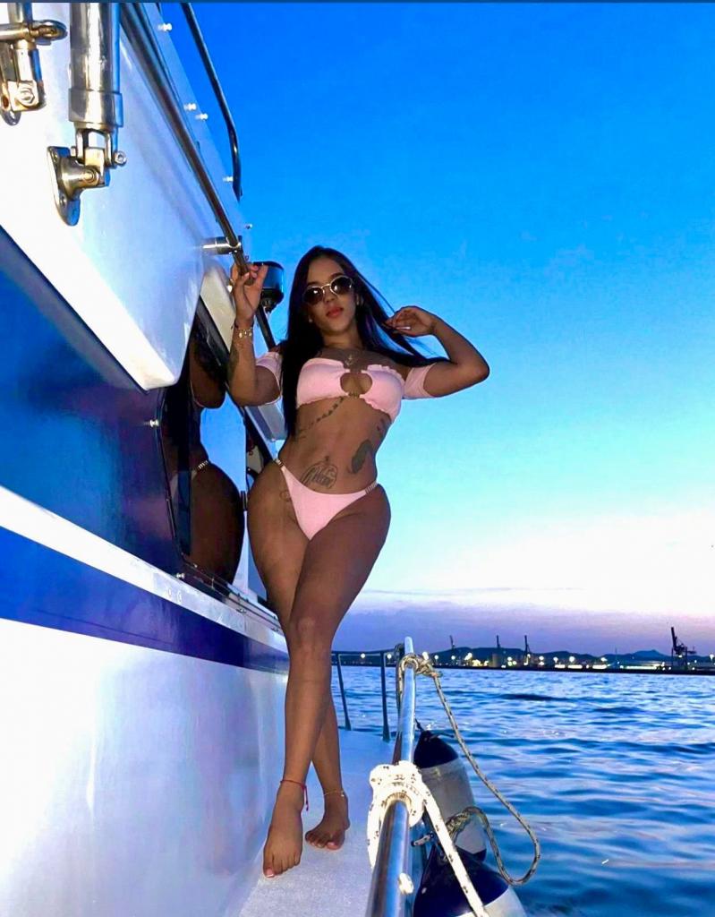 Chica busca chico en Almería: 