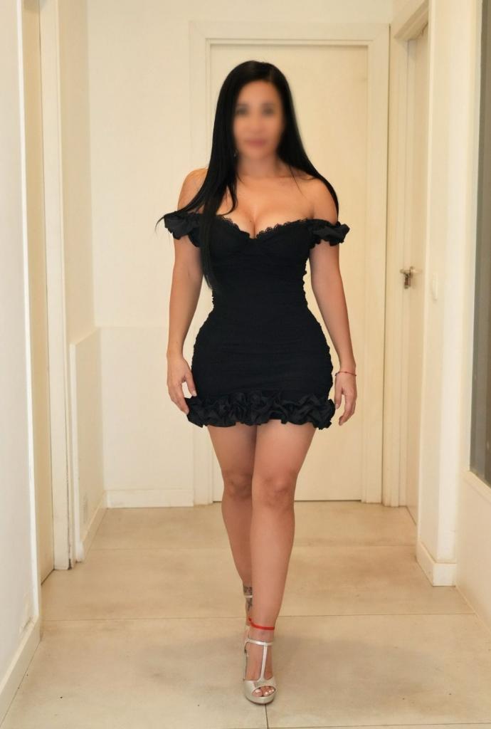 632349718: Chica busca chico en Barcelona