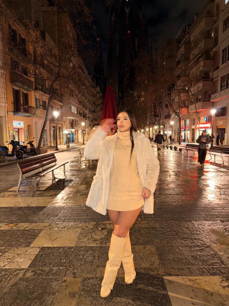 677313966: Chica busca chico en Barcelona