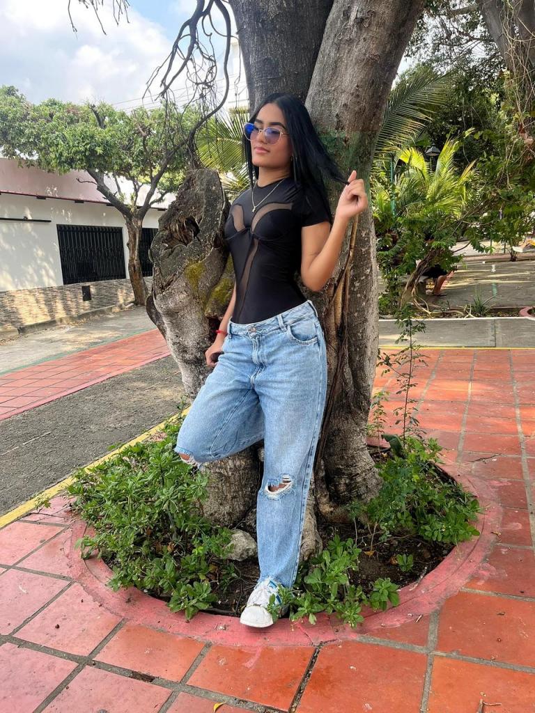 613498058: Chica busca chico en Guipúzcoa