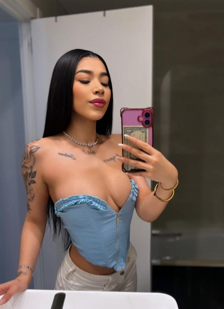 Chica busca chico en Sevilla: Chica busca chico