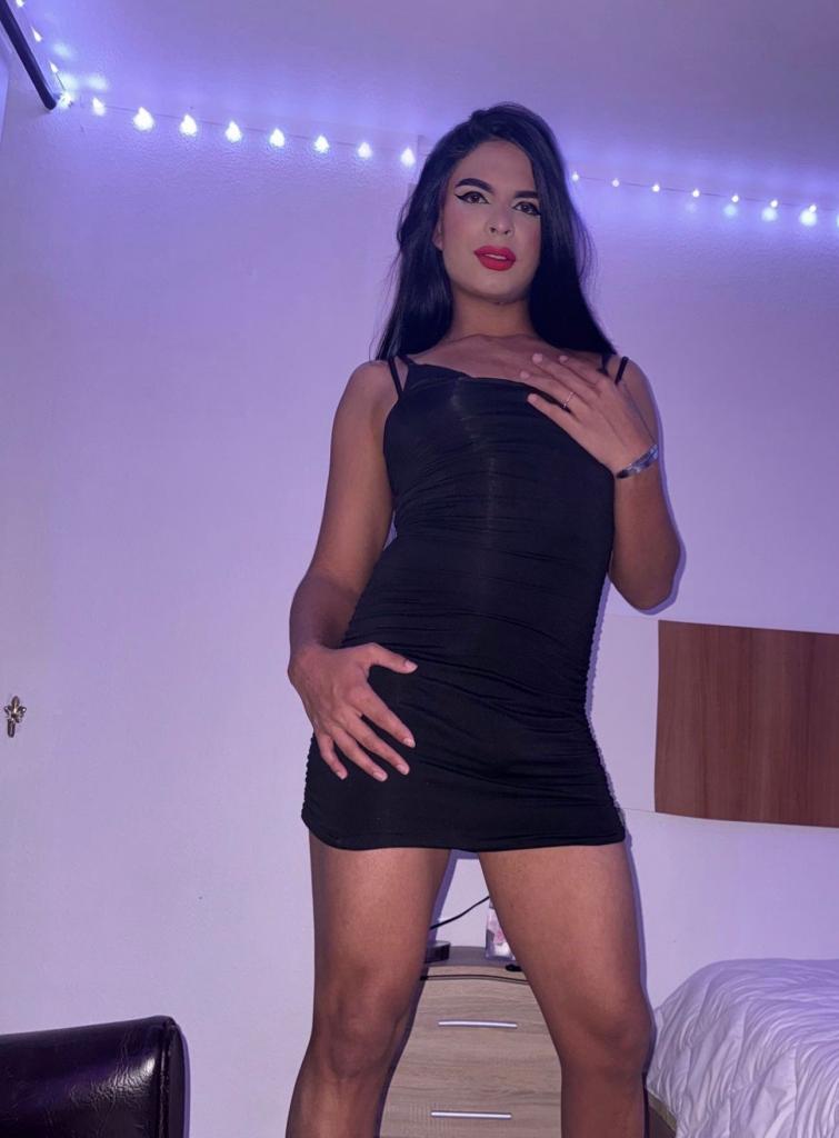633263741: Travesti en Valencia