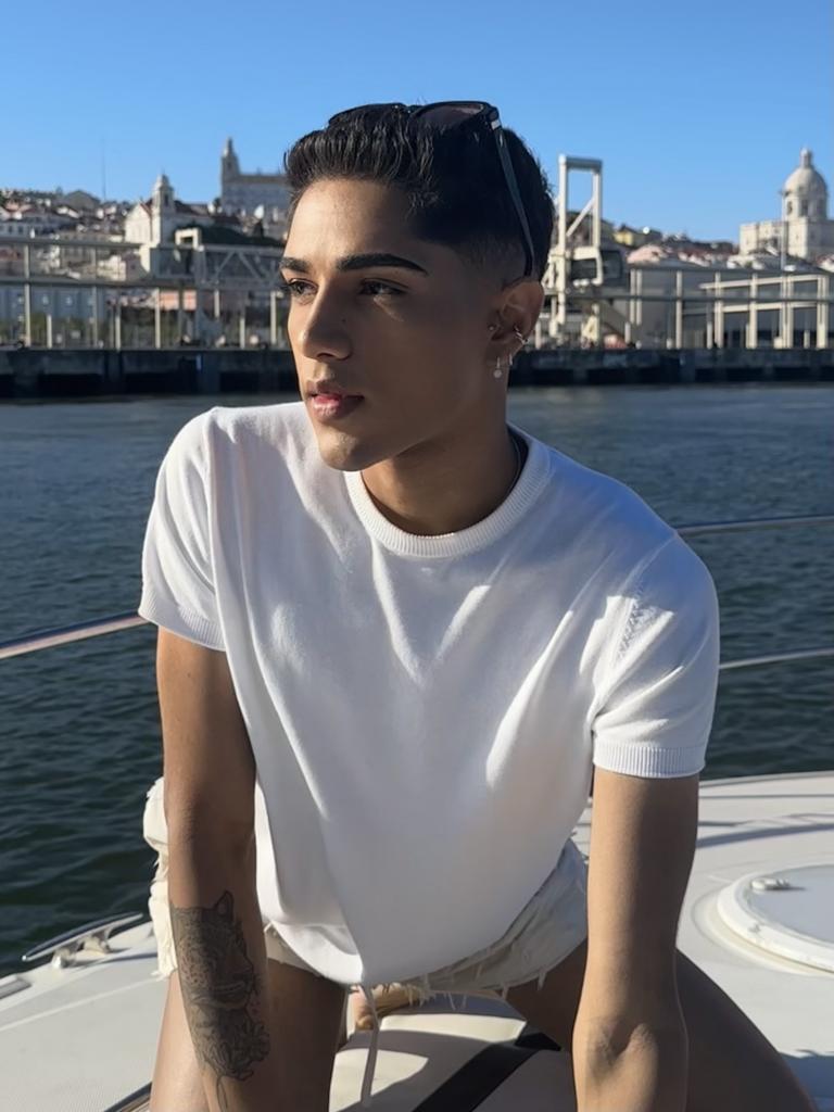 Chico busca chica en Barcelona: 