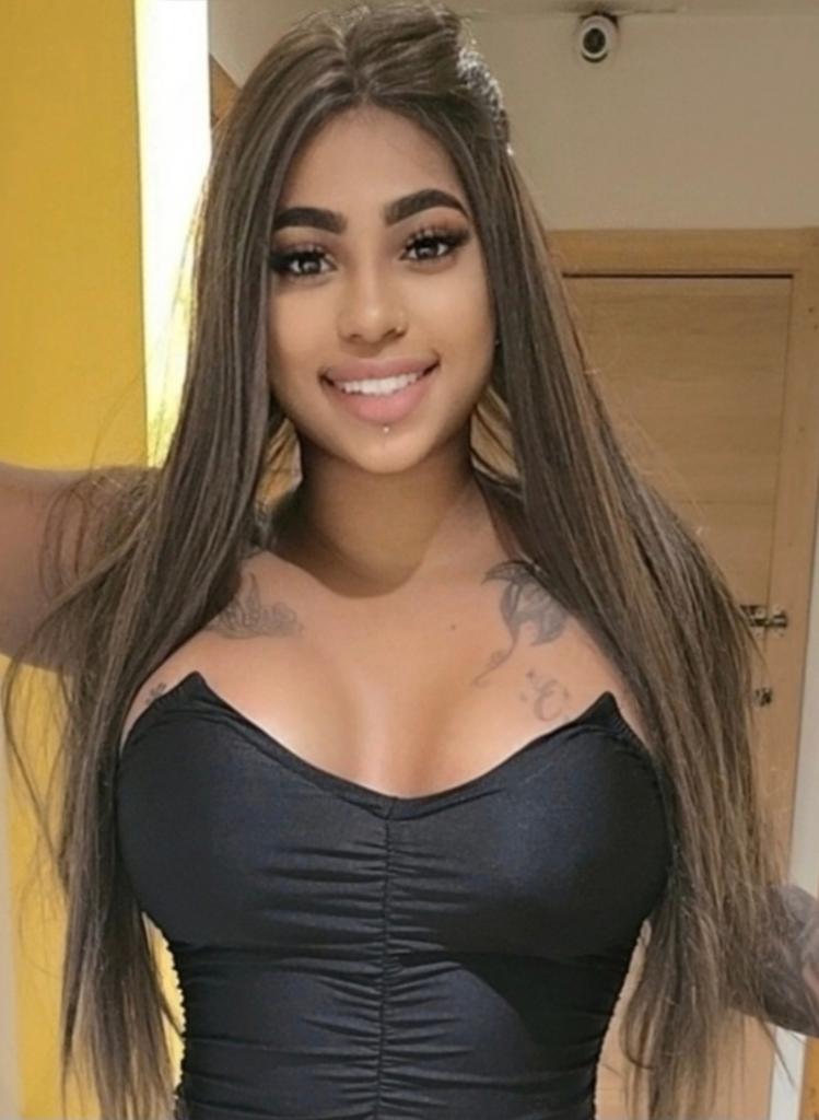 Chica busca chico en Pontevedra: Chica busca chico