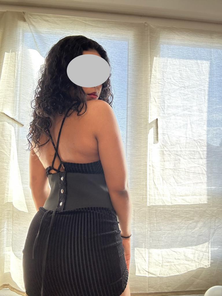 603913636: Chica busca chico en La Coruña