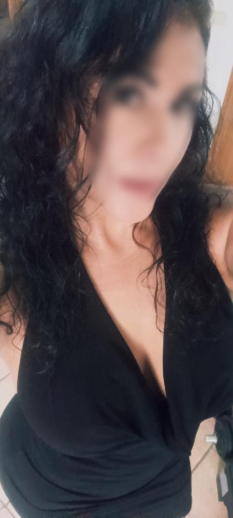 631163893: Chica busca chico en Mallorca