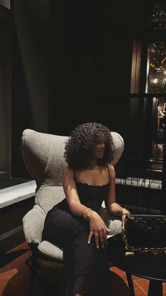 Chica busca chico en Barcelona: 