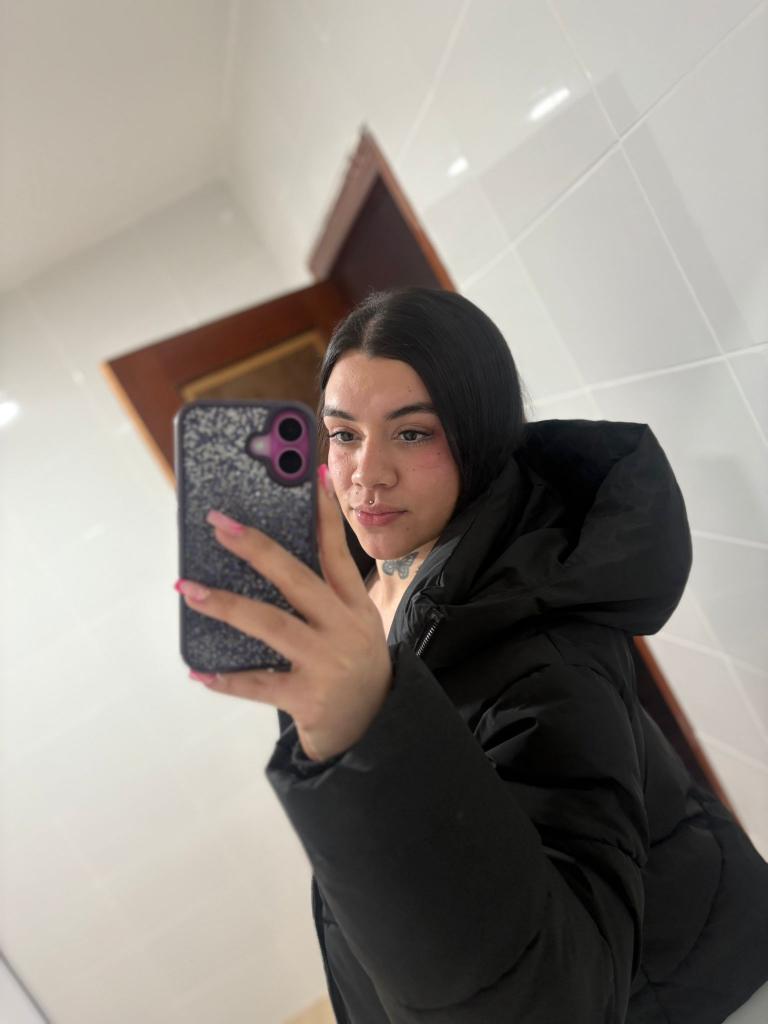 Chica busca chico en Madrid: Chica busca chico