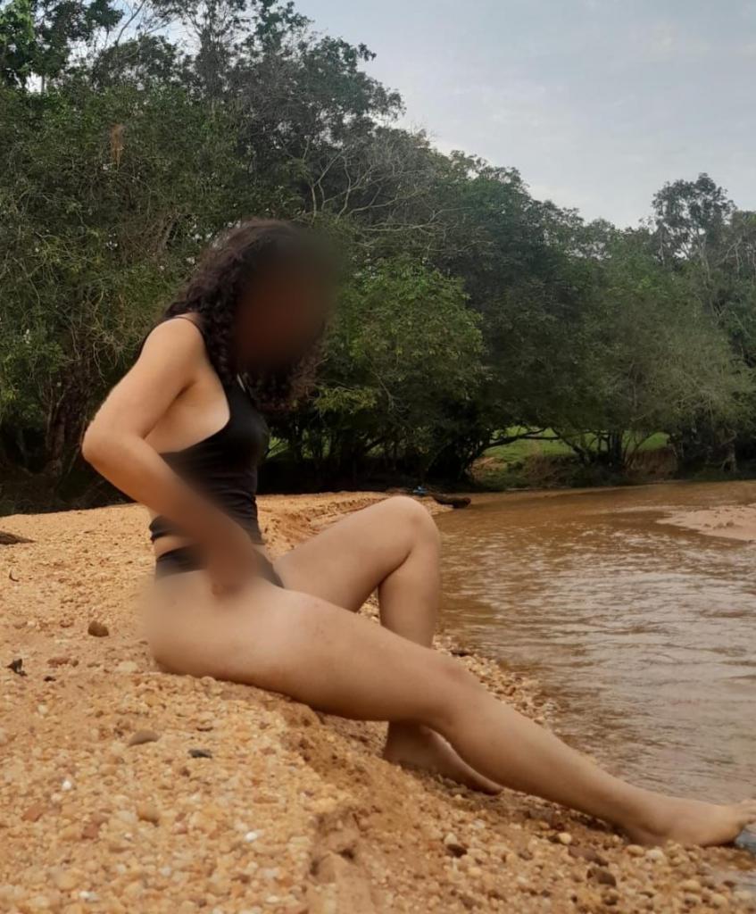 671642799: Chica busca chico en Barcelona