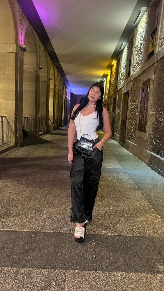 623514654: Chica busca chico en Álava