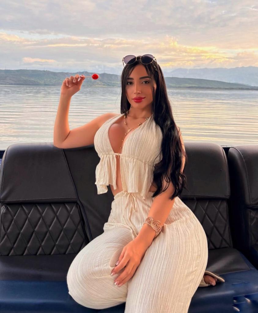 Chica busca chico en Málaga: Chica busca chico