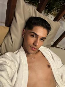 603789080: Chico busca chica en Barcelona