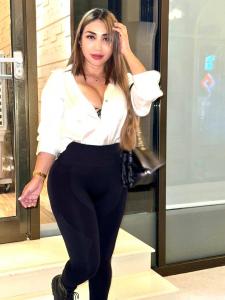 615995569: Chica busca chico en Gerona