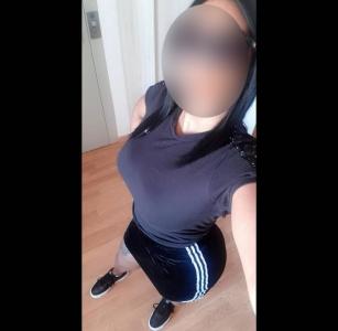 631035240: Chica busca chico en Sevilla