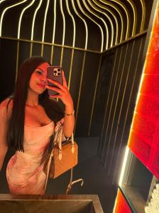 689277637: Chica busca chico en Barcelona