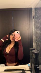 637065342: Chica busca chico en Madrid