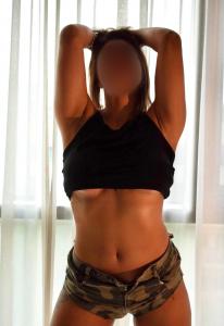 644874362: Chica busca chico en Sevilla