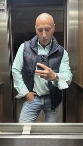 605439010: Chico busca chica en Ibiza