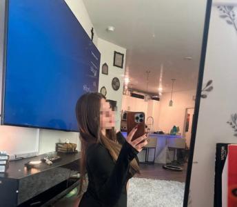 623578944: Chica busca chico en Madrid