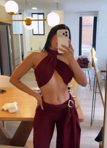 643861293: Chica busca chico en Sevilla