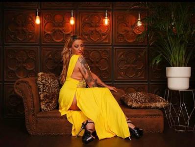 621497511: Chica busca chico en Málaga