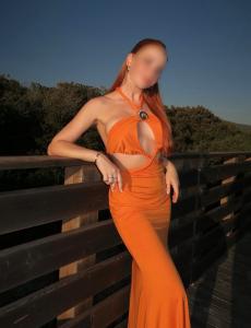 631093942: Chica busca chico en La Coruña