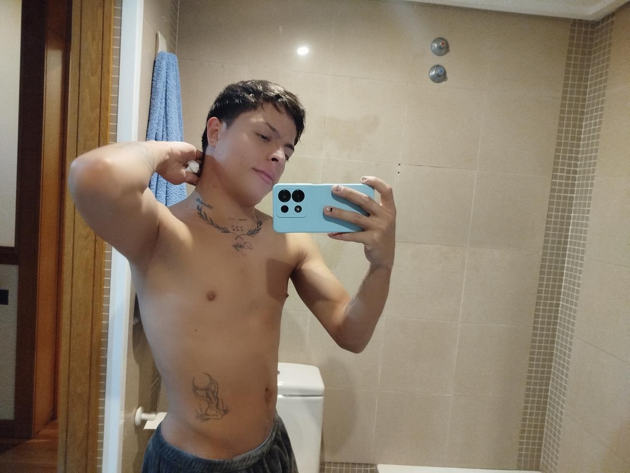 Chico busca chica en Ibiza: 