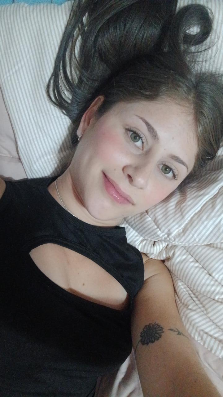 613907399: Chica busca chico en Cádiz