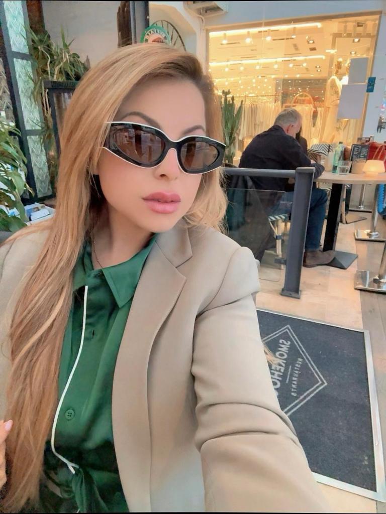 644132151: Chica busca chico en Cádiz