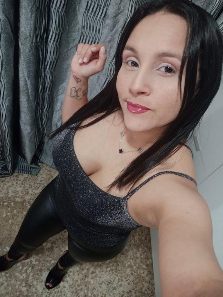 Chico busca chica en Cádiz: 