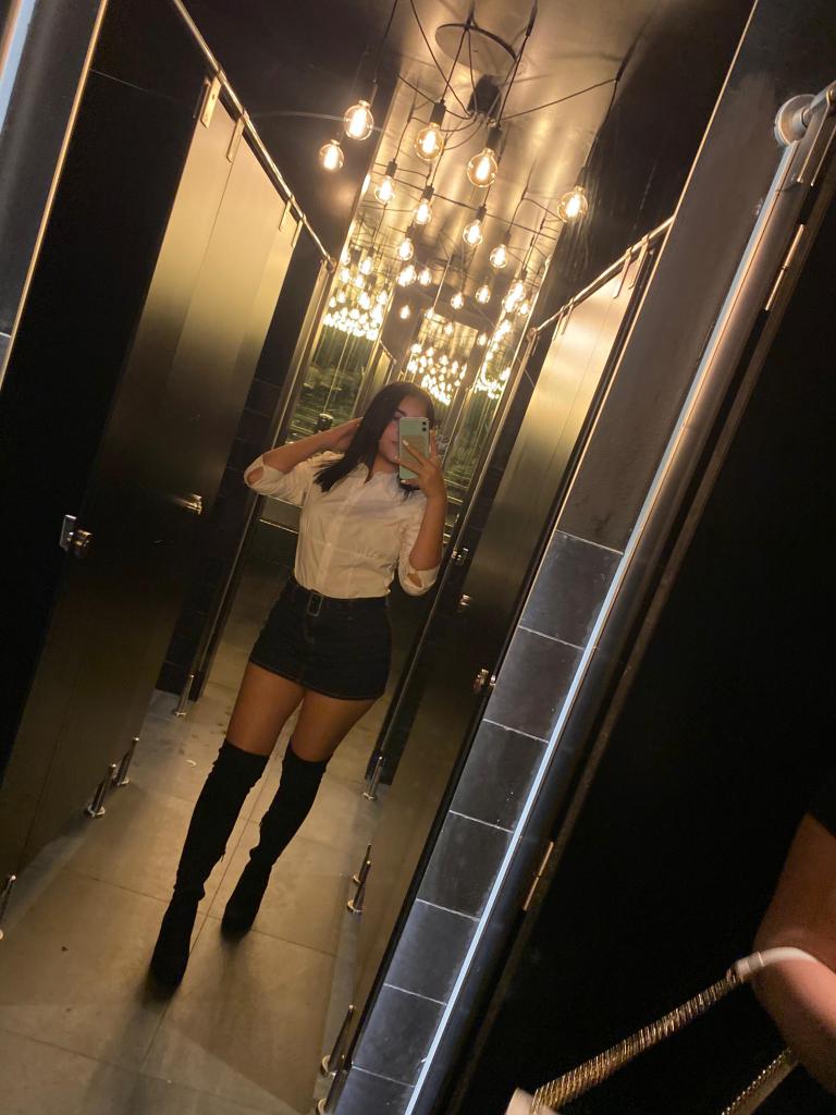 604339702: Chica busca chico en La Coruña