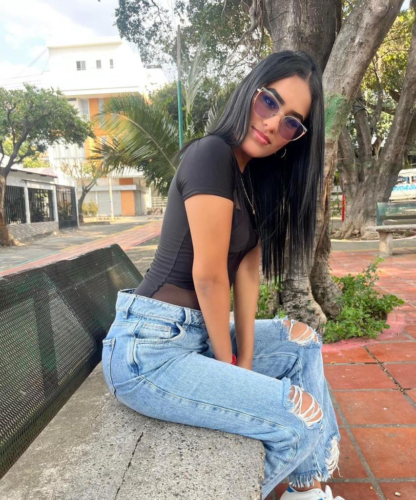 613498058: Chica busca chico en Guipúzcoa