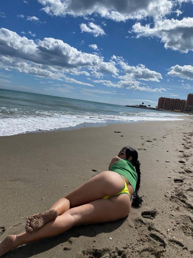 610865194: Chica busca chico en Málaga