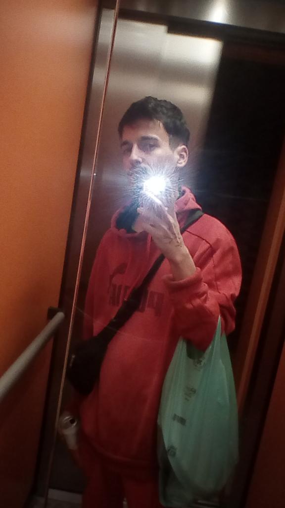 Chica busca chico en Sevilla: 