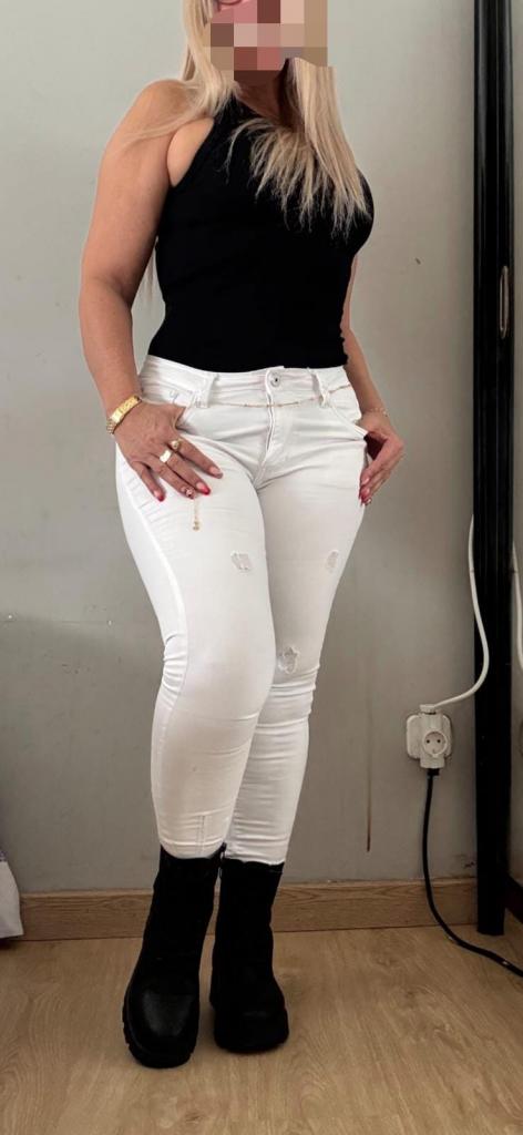 643053749: Chica busca chico en Madrid