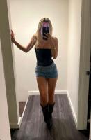 682767989: Chica busca chico en Barcelona