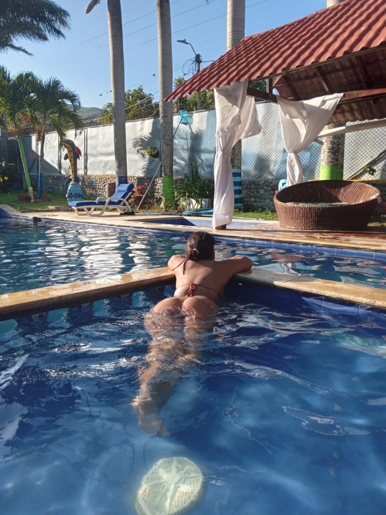 Chica busca chico en Alicante: 