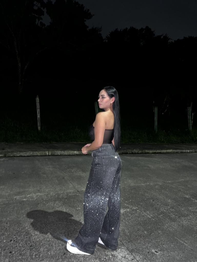 624376262: Chica busca chico en Ibiza