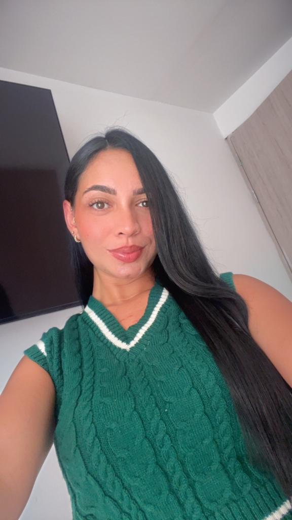 624376262: Chica busca chico en Ibiza