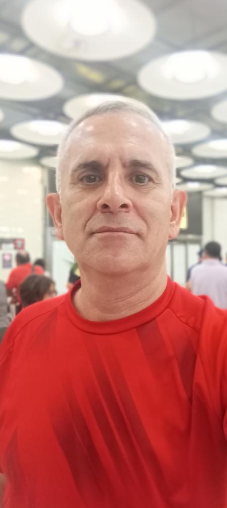 Chica busca chico en Madrid: Chica busca chico