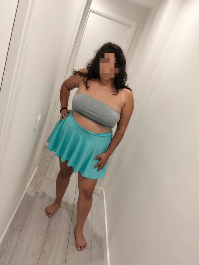 Chica busca chico en Valencia: Chica busca chico