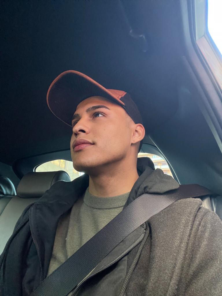 Chico busca chica en Valencia: 