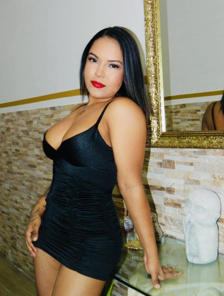 613563917: Chica busca chico en Alicante