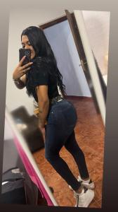 647163074: Chica busca chico en Málaga