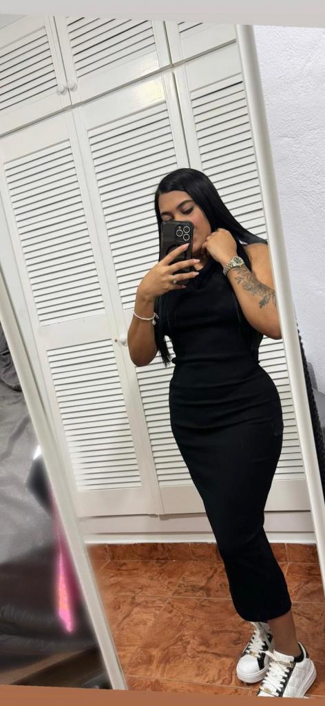 647163074: Chica busca chico en Málaga