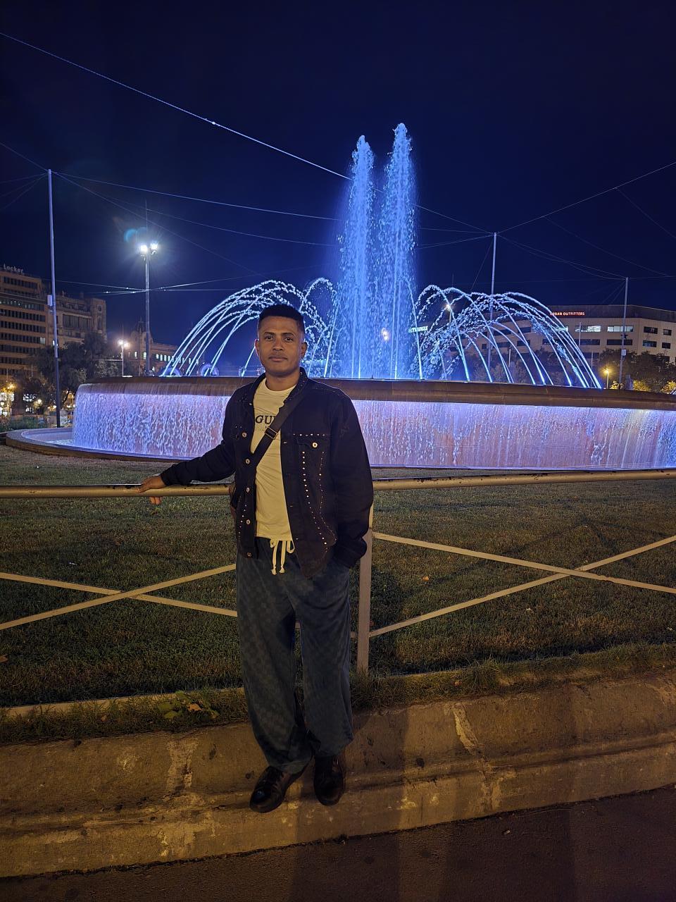 602379705: Chico busca chica en Barcelona