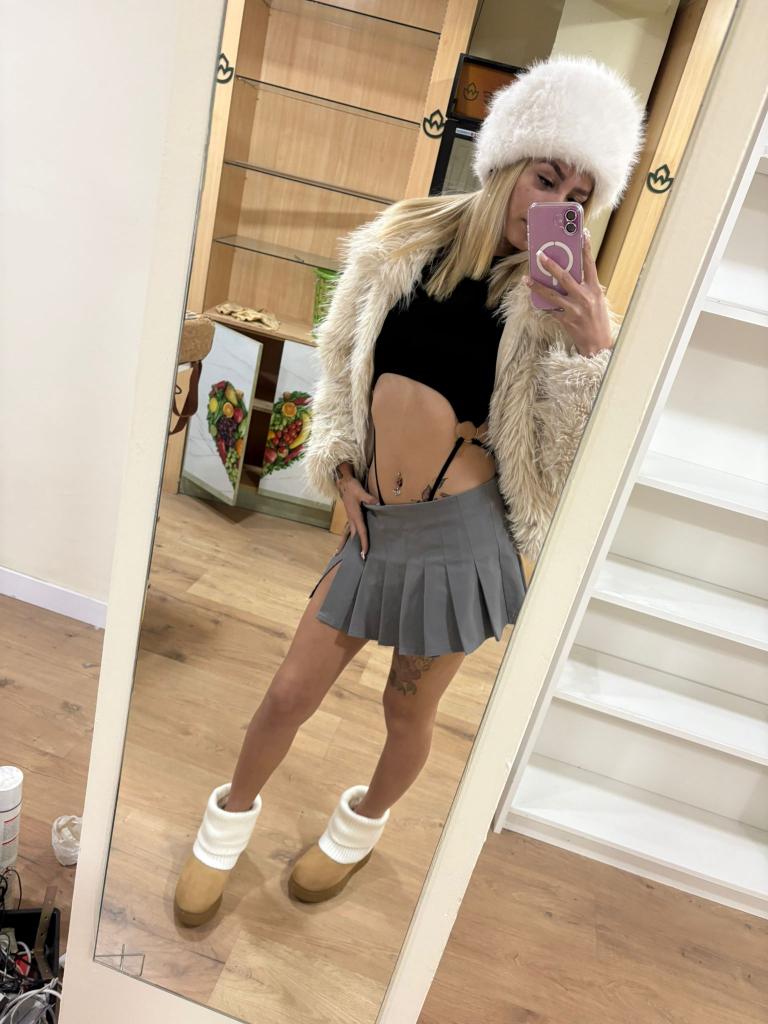 Chica busca chico en Granada: 