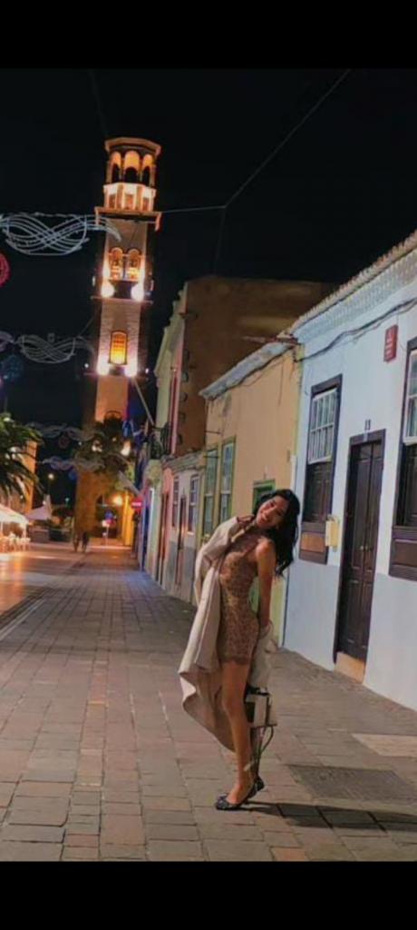 Chica busca chico en Tenerife: 