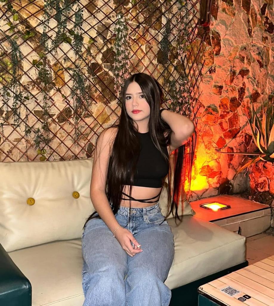 643330283: Chica busca chico en Tenerife