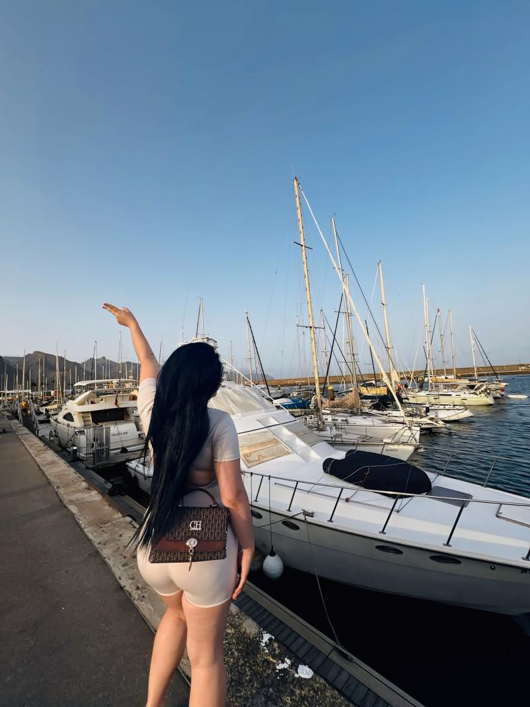 645063127: Chica busca chico en Alicante